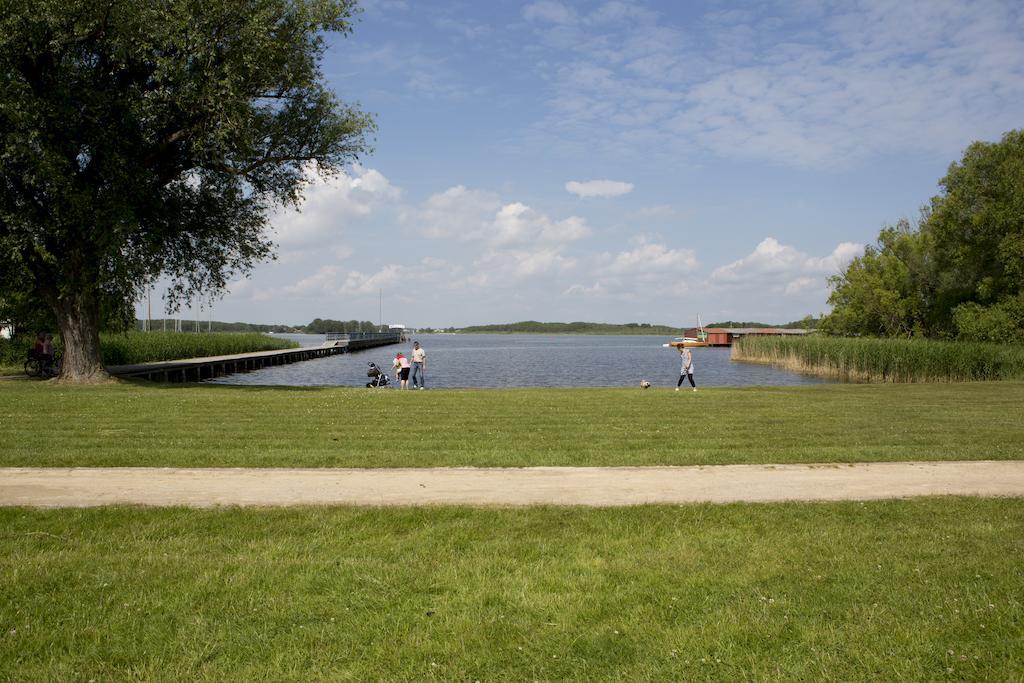 Ferienzentrum Yachthafen Rechlin Extérieur photo