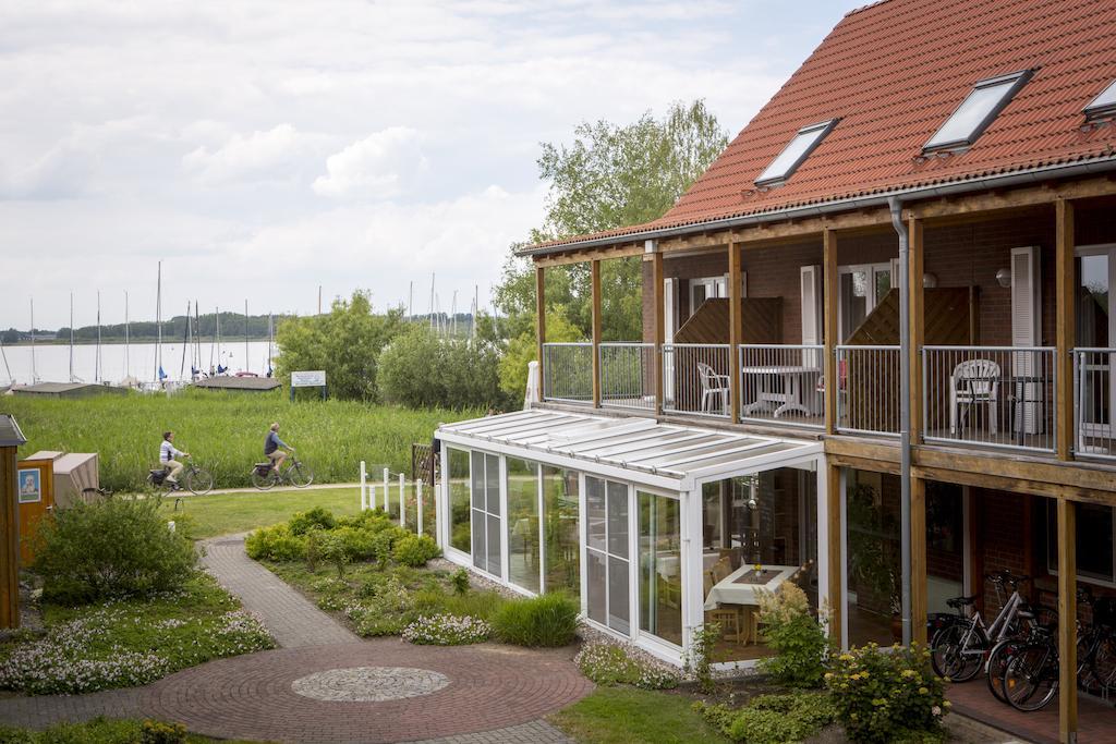 Ferienzentrum Yachthafen Rechlin Extérieur photo