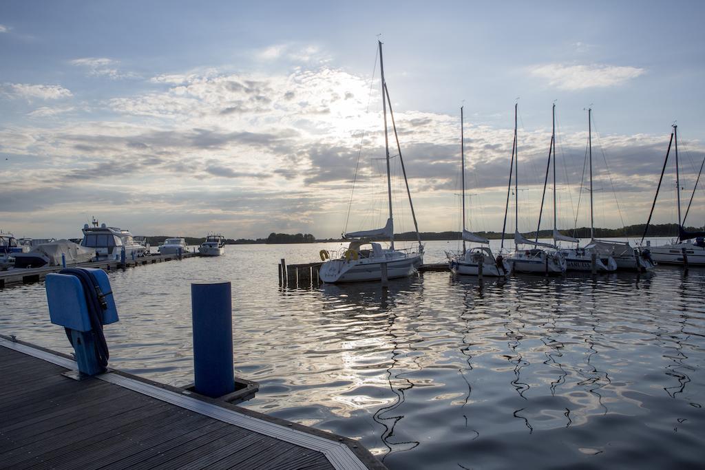 Ferienzentrum Yachthafen Rechlin Extérieur photo